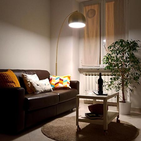 A Casa Di Pizz - Bilocale Con Parcheggio Privato Apartman Savona Kültér fotó