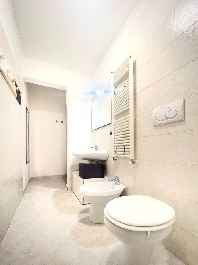 A Casa Di Pizz - Bilocale Con Parcheggio Privato Apartman Savona Kültér fotó